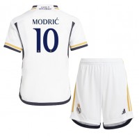 Camiseta Real Madrid Luka Modric #10 Primera Equipación para niños 2023-24 manga corta (+ pantalones cortos)